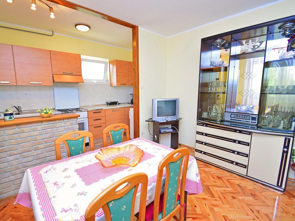 Rm Apartment Pusta Rovinj Exterior photo